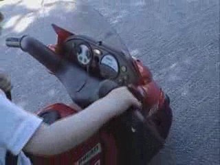 BAPTISTE MOTARD EN HERBE ET GRAVIERS