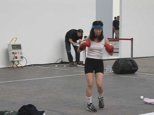 Performance de Tsuneko Taniuchi