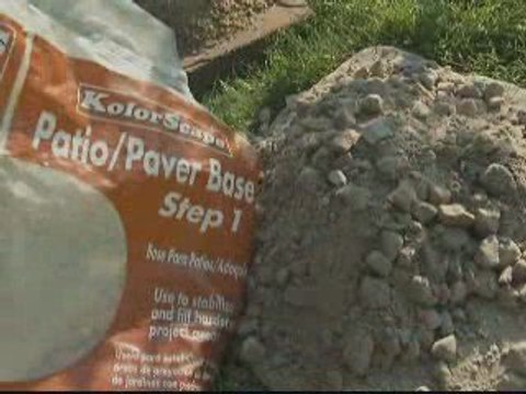 How to Build and Install a Retaining Wall