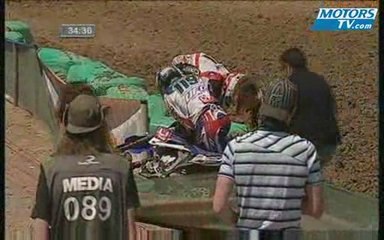 Chute depart course 2 MX2 2009 Espagne