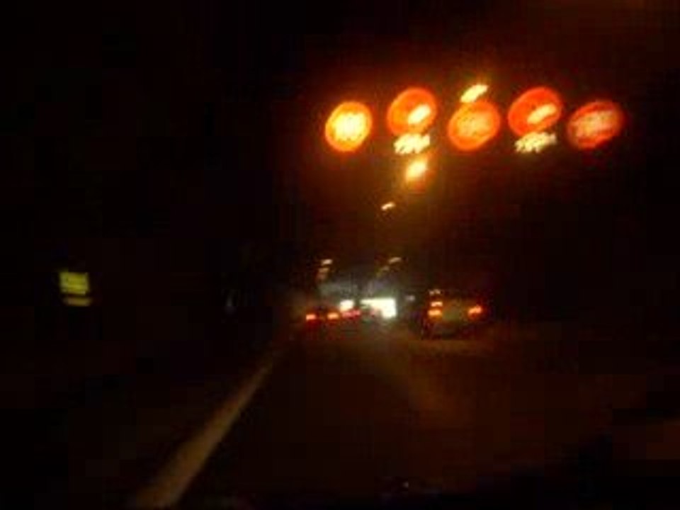 ma civic 1.6VTI sur autobahn, enfin, sous un tunnel ^^