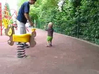 19_ja marche tout seul 1juin09 (1)