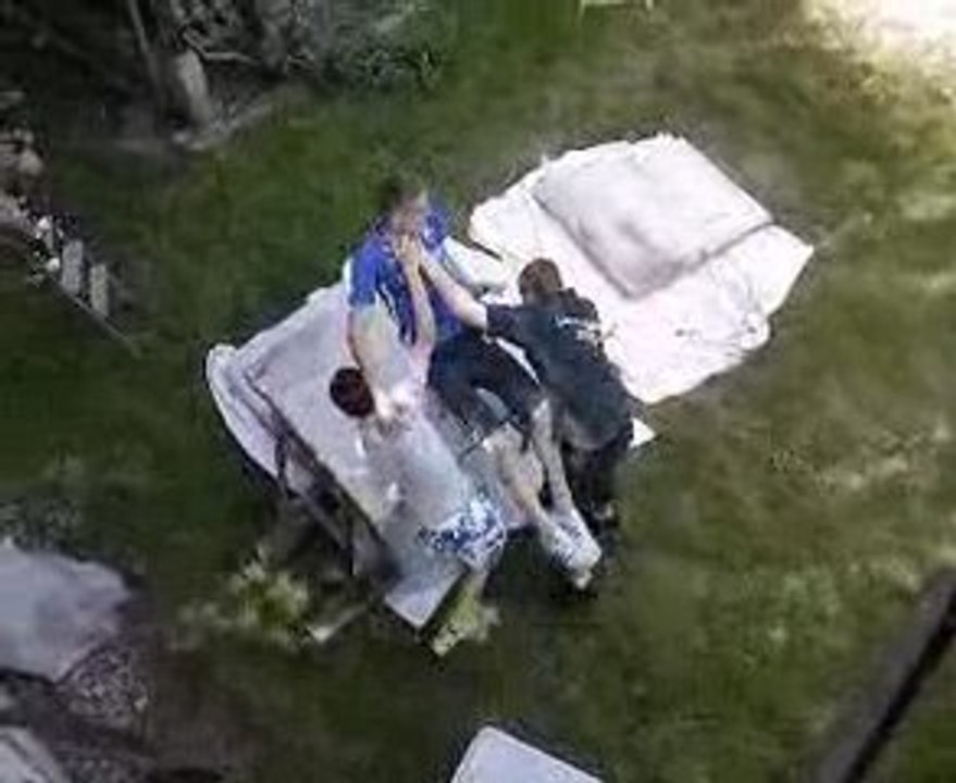 Catch- Moi qui se prend un double chokeslam (2)