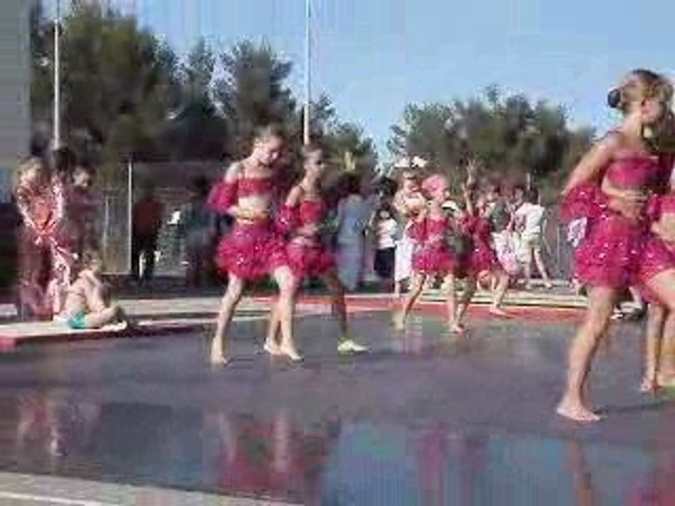 Tess a la danse cup