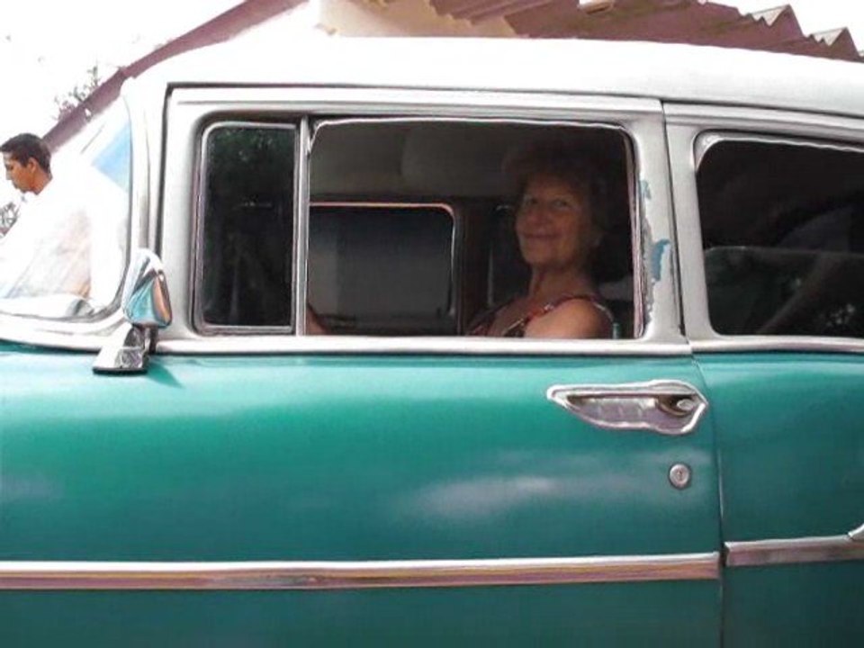 49 Cuba Vinales Monique conductrice