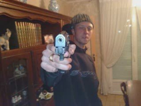 Teaser net tape braquage lyrical