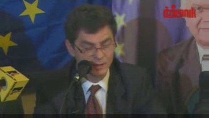 Pojedynek kandydatów do PE na języki