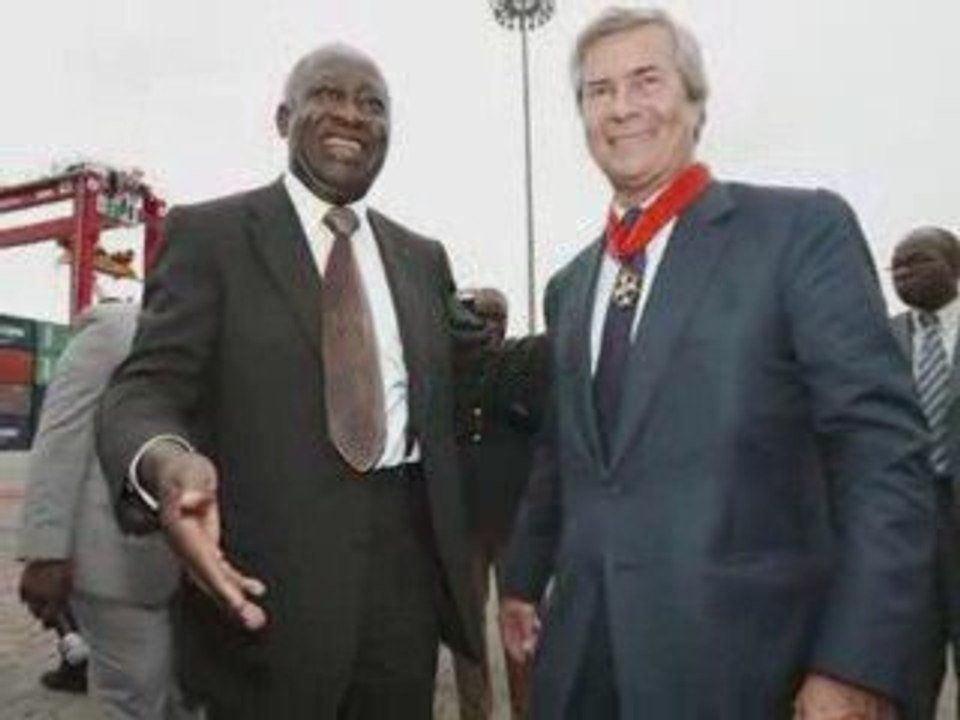 EXCLUSIF LA PHOTOS D'1 BRAQUEUR DE L'AFRIQUE ET SON COMPLICE