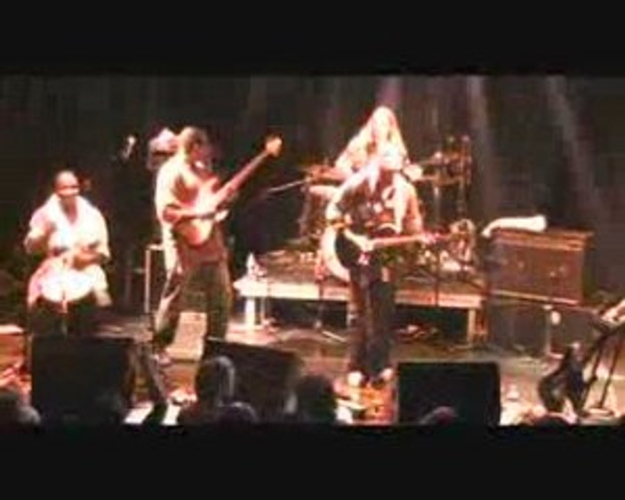 Vieux Farka Touré  3 - LIVE Amsterdam titre 15