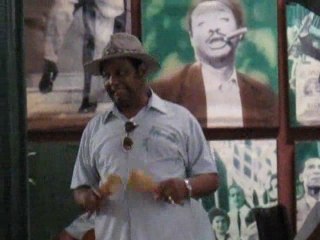 37 Cuba La Havane Musiciens restaurant 1