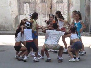 13 Cuba Santa Clara Enfants danse