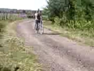 Descente A Vélo Poow && Moii