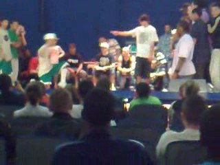 Steppin the next , new style  stitch vs dav pop