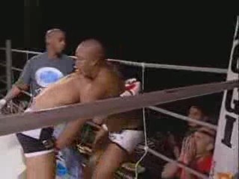 Fabio Silva vs. Avalone