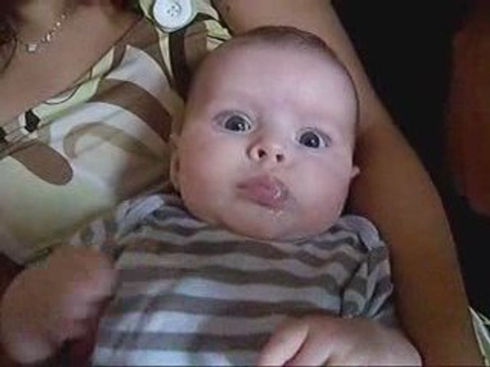 eva qui fait des bulles