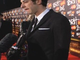 Daniel Merriweather talks about his new single Red