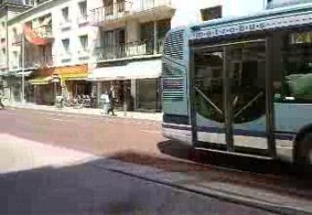 regarddelarue rouen