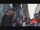 KENZA FARAH - bloquée par ses fans dans la rue