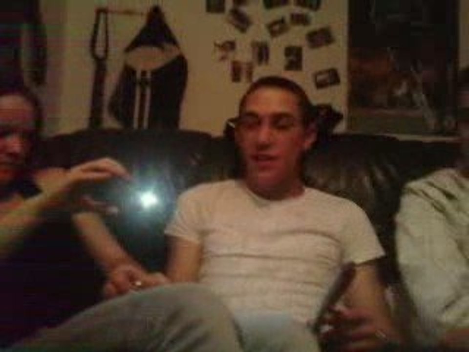 nous chez moi trop bonne soiré!!!!!!