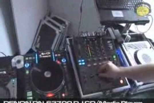 DENON DN-S3700 Lighted Display Demo