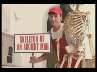 Dişçi ve iskelet kamera şakası