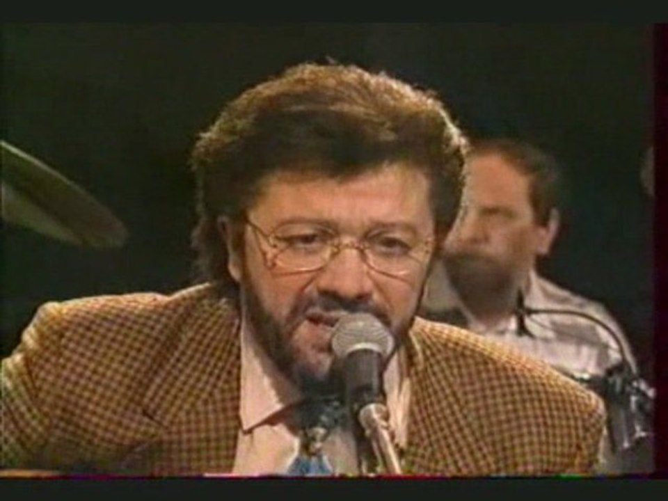 Matoub Lounès "Allah Ouakbar" Live FRANCE 2