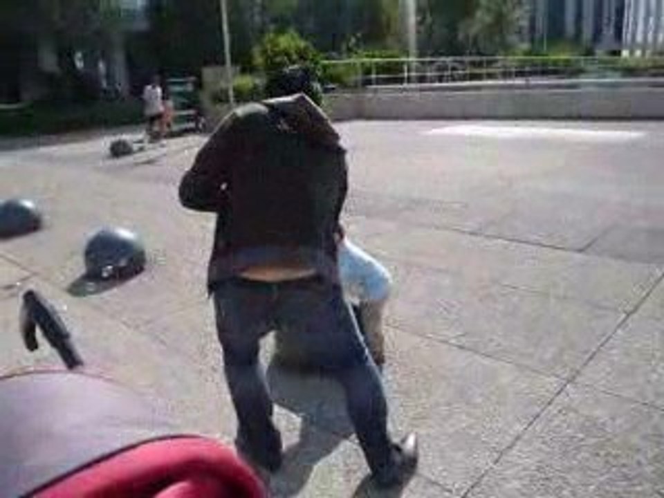 Des bulles a la defense