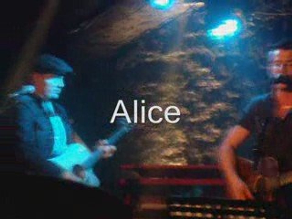 Sofia chanté Merwan Rim & Ivan Pavlak au Sentier des Halles