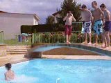 mega saut piscine 2