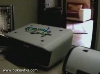 Biped yazıcının üstünde şınav çekiyor :)