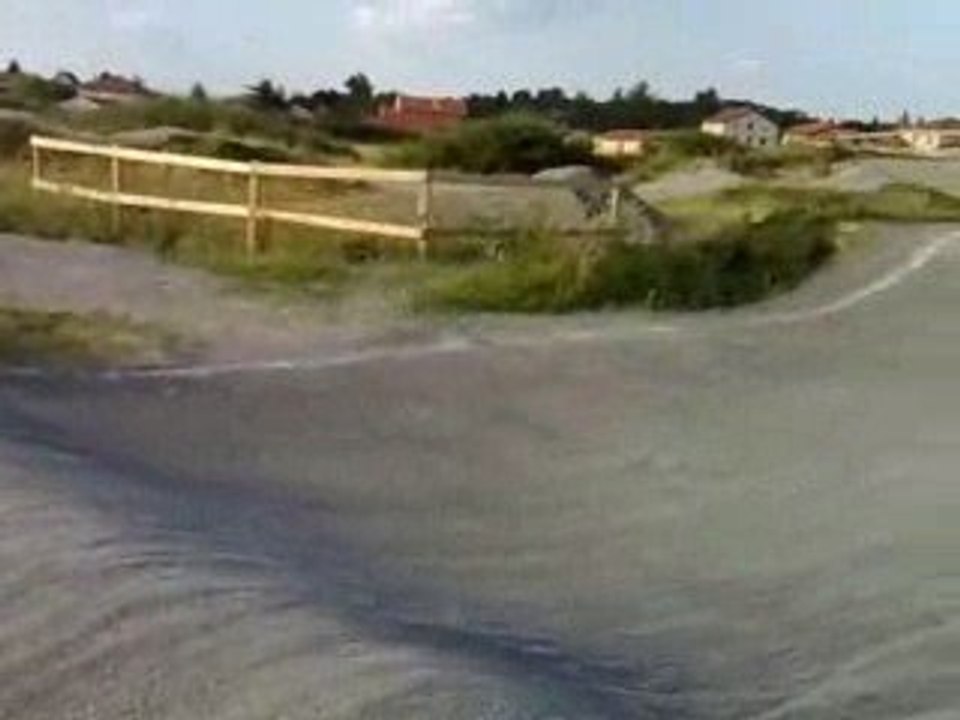 E-maxx brushless ezrun 150A 2350kv 4s lipo 4000mA 25C