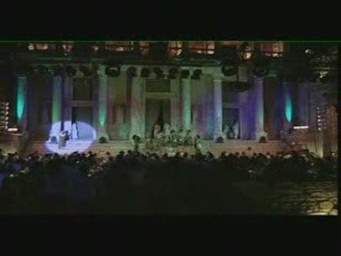 L'homme qui fait un duo avec lui même CEM ADRIAN [6 Octaves]