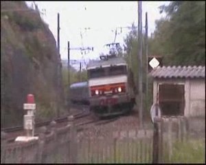 La CC 6549 à la sortie de Virieu-le-Grand