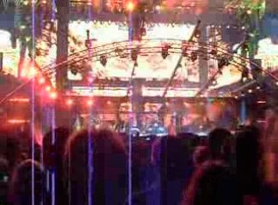 Allumer le feu - Johnny Hallyday - Stade de France 31 Mai