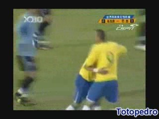 URUGUAY 0-3 BRESIL LUIS FABIANO