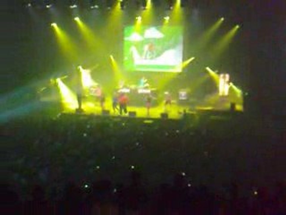 Enjoy Dance Part 3 - 7 - Big Ali 3 It the Floor