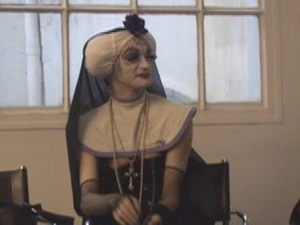 Que font les Soeurs de la Perpétuelle Indulgence?