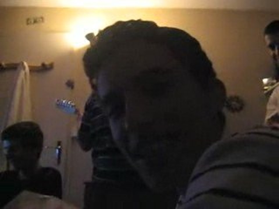 Yan raconte la pub gervais n'importe comment.