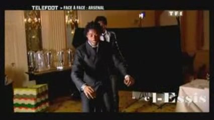 Adebayor & Arsenal présente le Kpangor