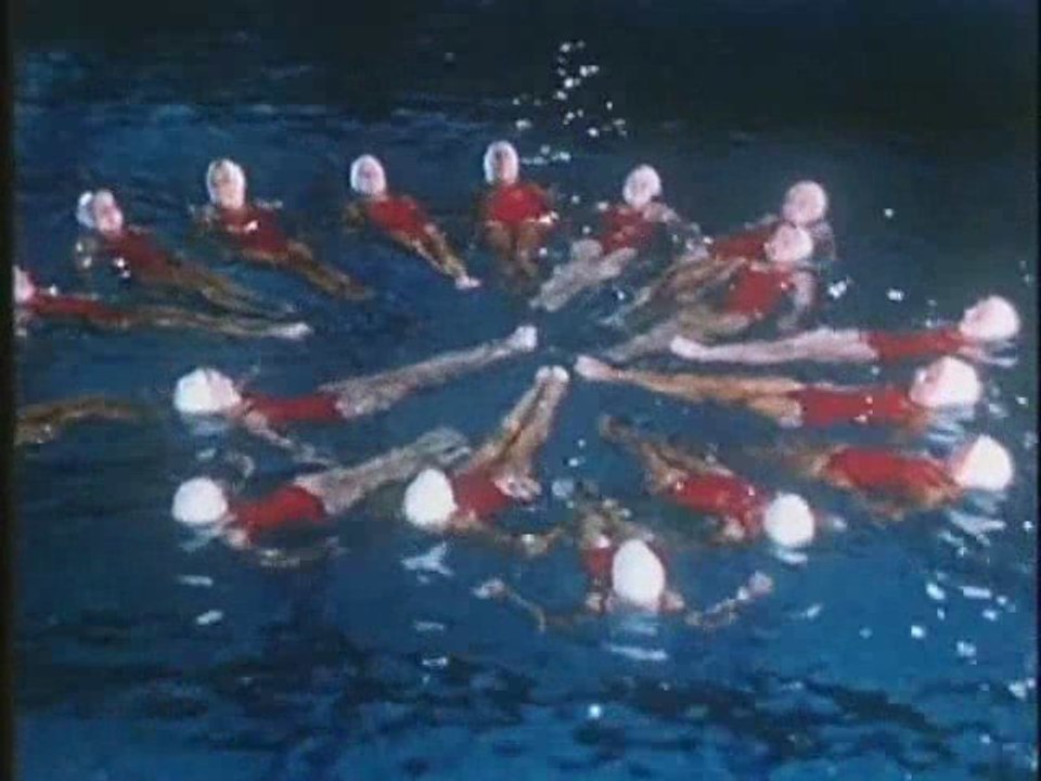 LE KLUB DES 7 - Le Chiffre Impair Le Clip