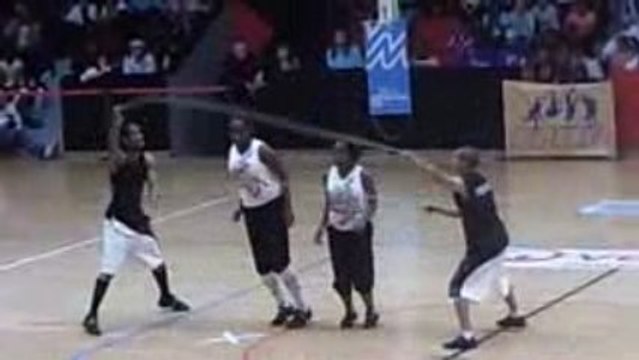 NANTERRE MES 2eme CHOUCHOU au championnat double dutch 09