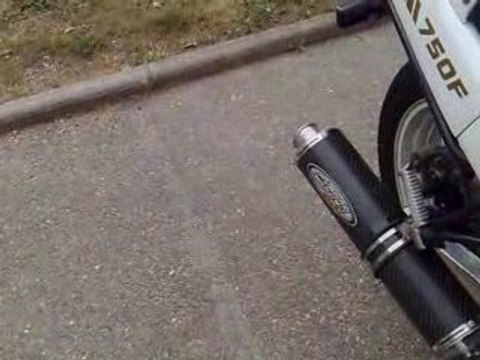 VFR750 RC24 Demi ligne Devil + silencieux Carbon Force