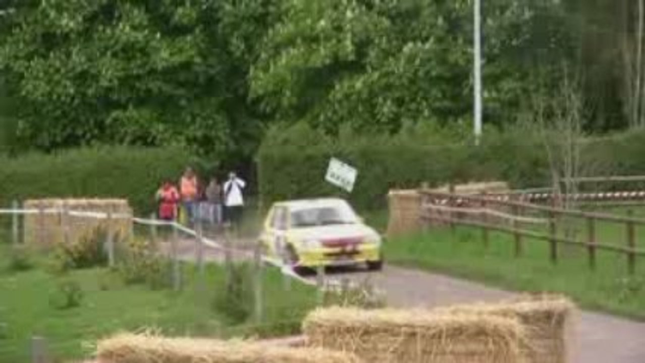 fleury/batté 205f213 RALLYE DU MUGUET 2009 ES4