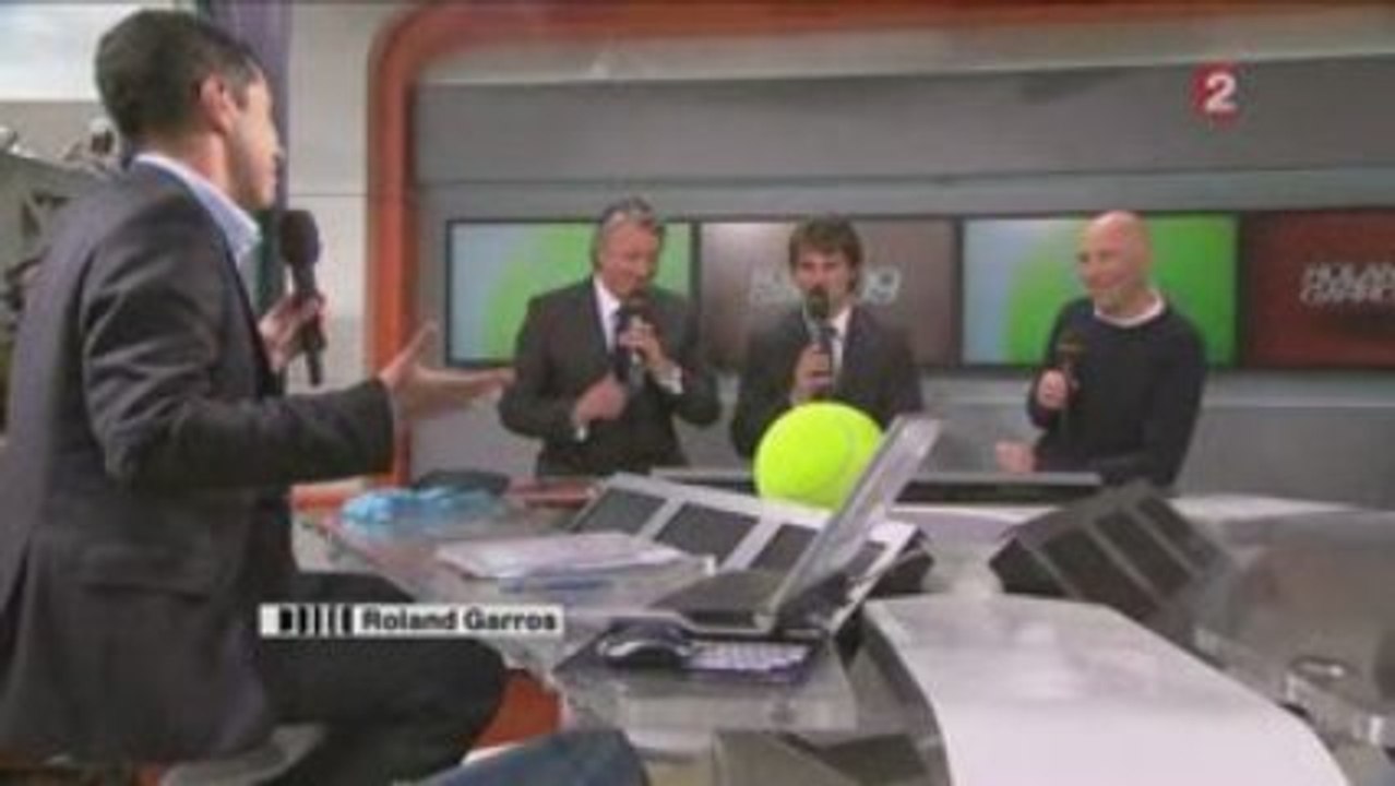 Nicolas Canteloup imite ROGER FEDERER et NELSON MONFORT