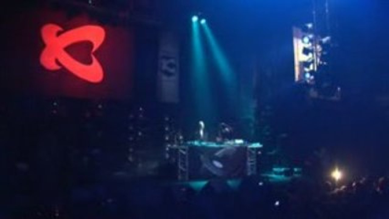 Dj Хобот-Каста DVJ set (Б1 Maximum Live)