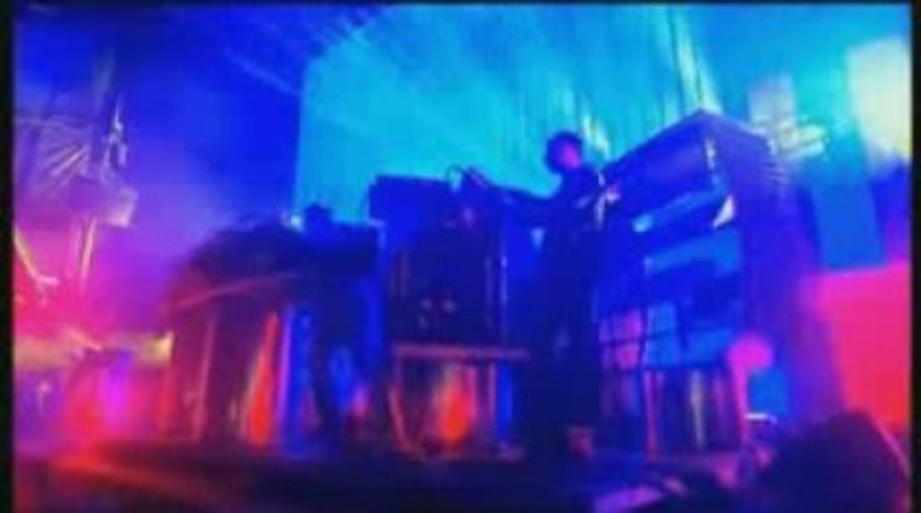The Chemical Brothers Live at Glastonbury Star Guitar