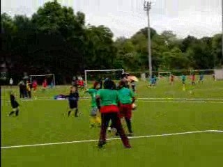 Magnifiques dribbles et but de Melissa