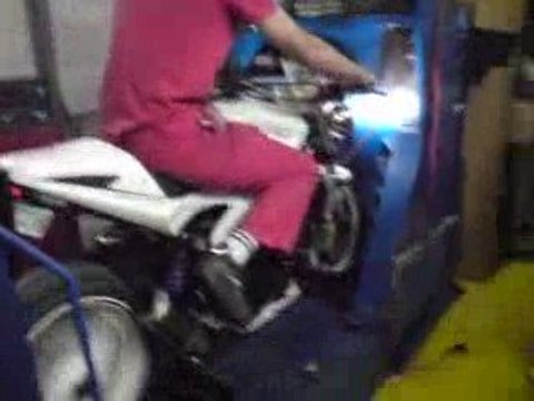 passage au banc triumph 1050