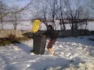 Saut dans la poubelle