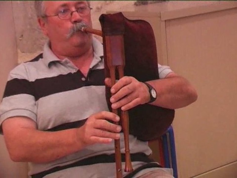 FETE DE LA CORNEMUSE A ST-SERNIN-DU-BOIS